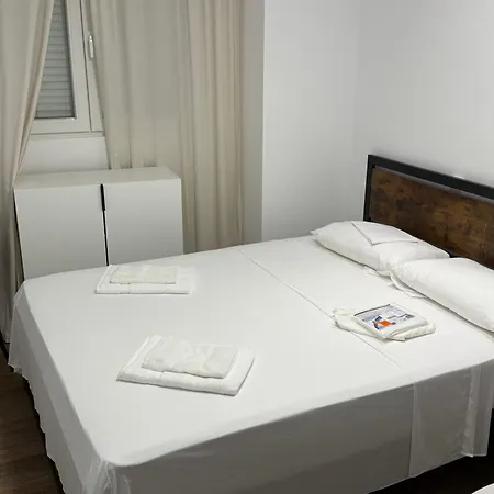 Guest house Hs *