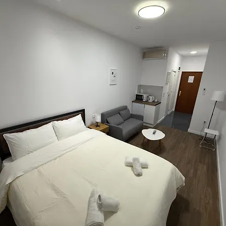Hs Guest house *